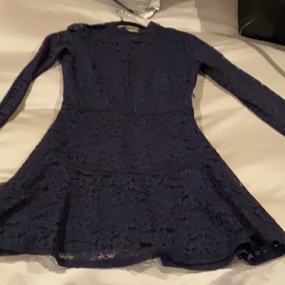 PTP 18 inches length 35 inches navy guess dress - Picture 3 of 13